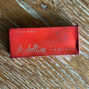 Vintage Maybelline Velvet Black mascara